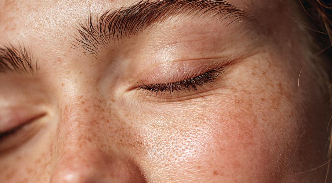 Blépharoplastie chirurgie paupières supérieures inférieures regard rajeuni naturel | Dr Dlimi | Lyon